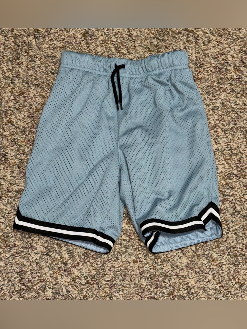 Boys size medium size 8 Mesh Basketball Shorts with Stripe Trim